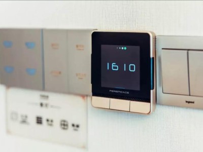 智能控制面板膠粘接案例，聚力23年廠家生產研發電子密封膠