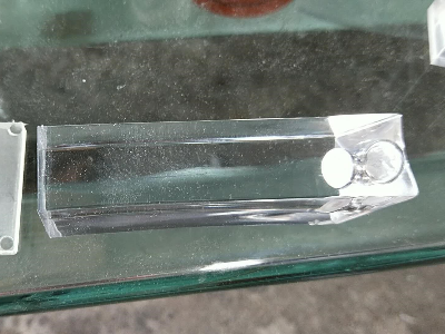 亞克力粘接膠水，選用聚力塑料UV膠水高透明粘接力好