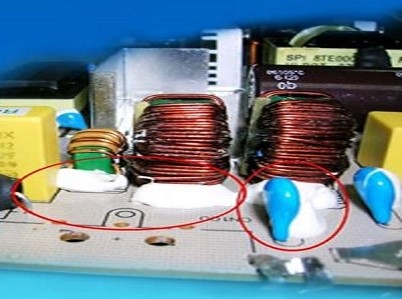 微電子封裝如何選電子膠粘劑？聚力研發團隊提供解決方案